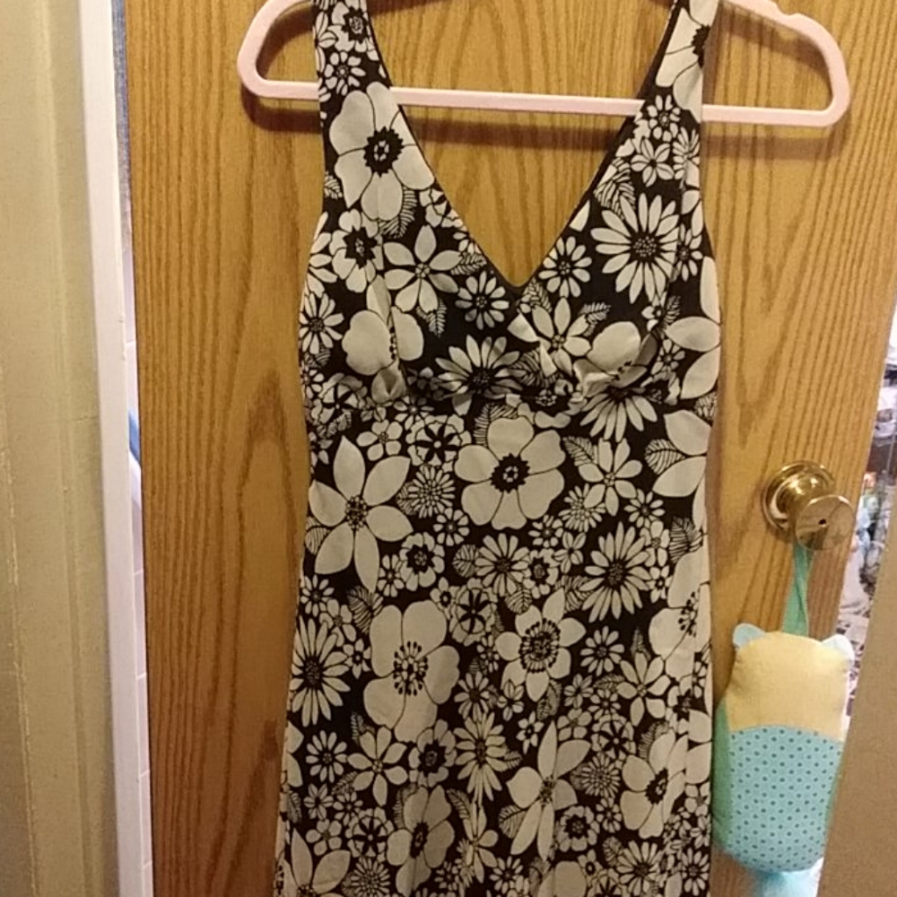 Jonathan Martin, Size 8, Black & Tan Floral Dress, Sleeveless Summer - Picture 1 of 5